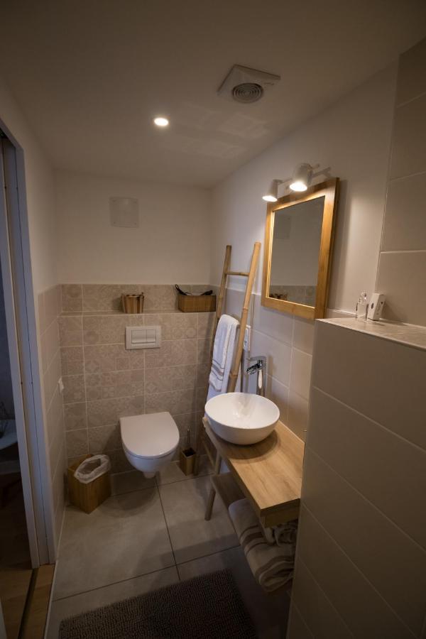 Chambres D Hotes Au Domaine De Robert フルーリー エクステリア 写真